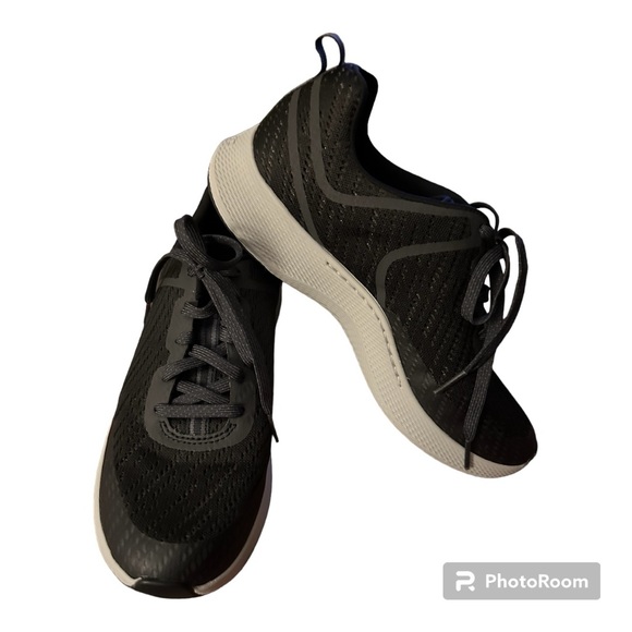 Dansko Sneaker Sky Mesh size 38 (7.5-8.5) Black worn once - Picture 1 of 4